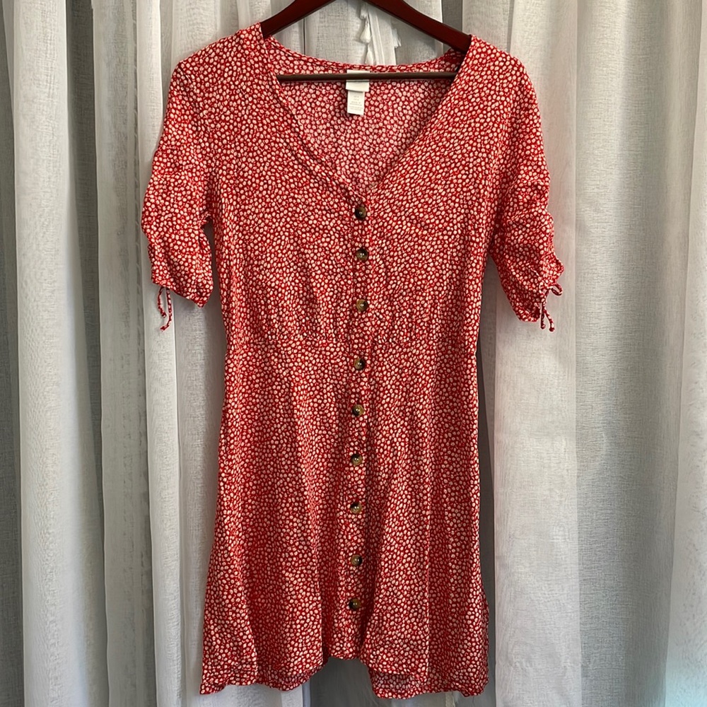 H&M Red and White Floral Button Down Dress